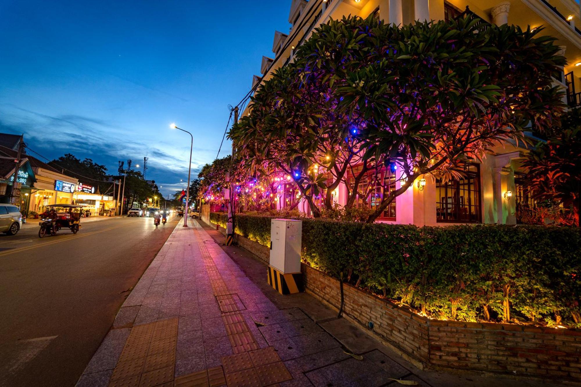 The Suite By Royal Crown Hotel Siem Reap Exterior foto