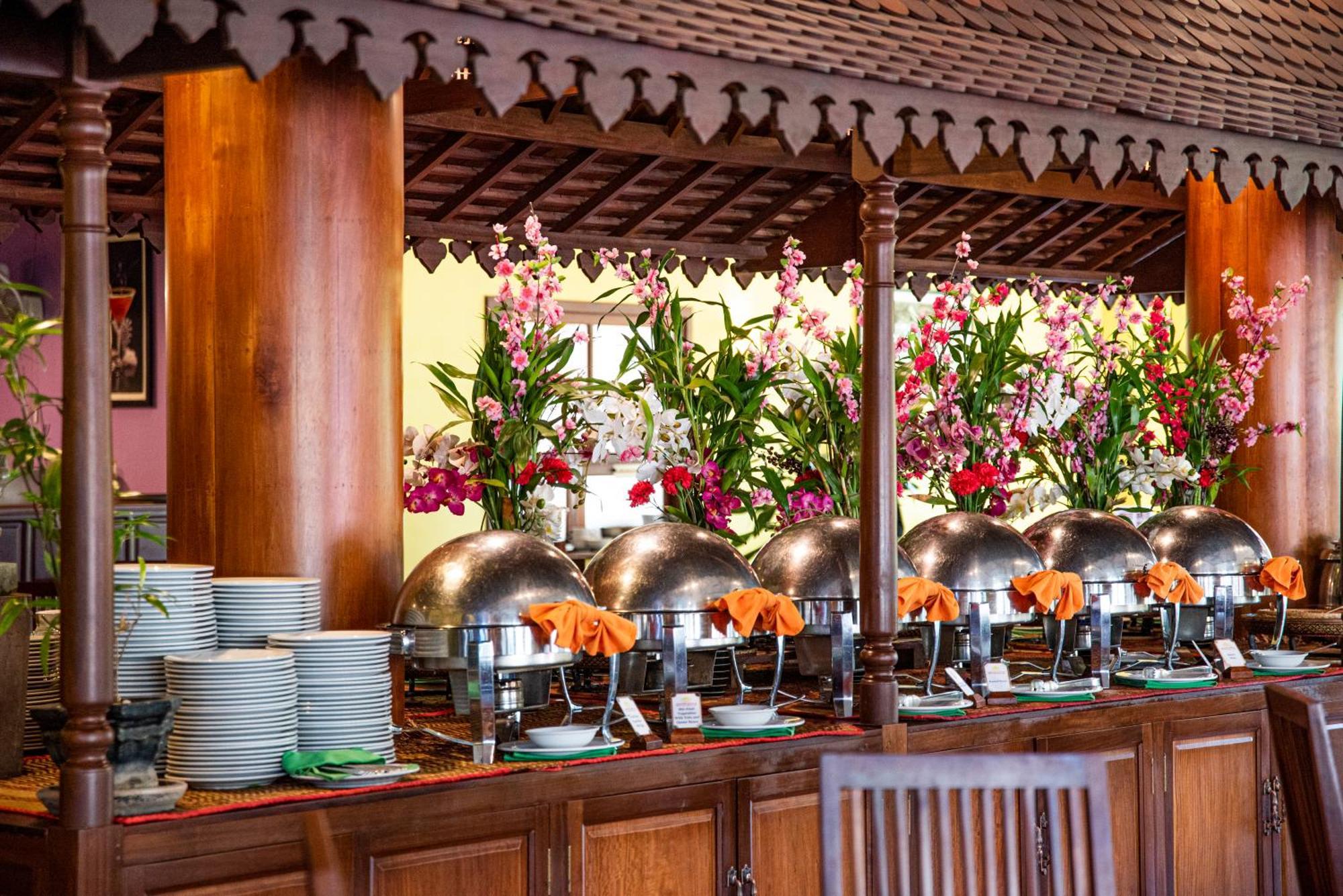 The Suite By Royal Crown Hotel Siem Reap Exterior foto