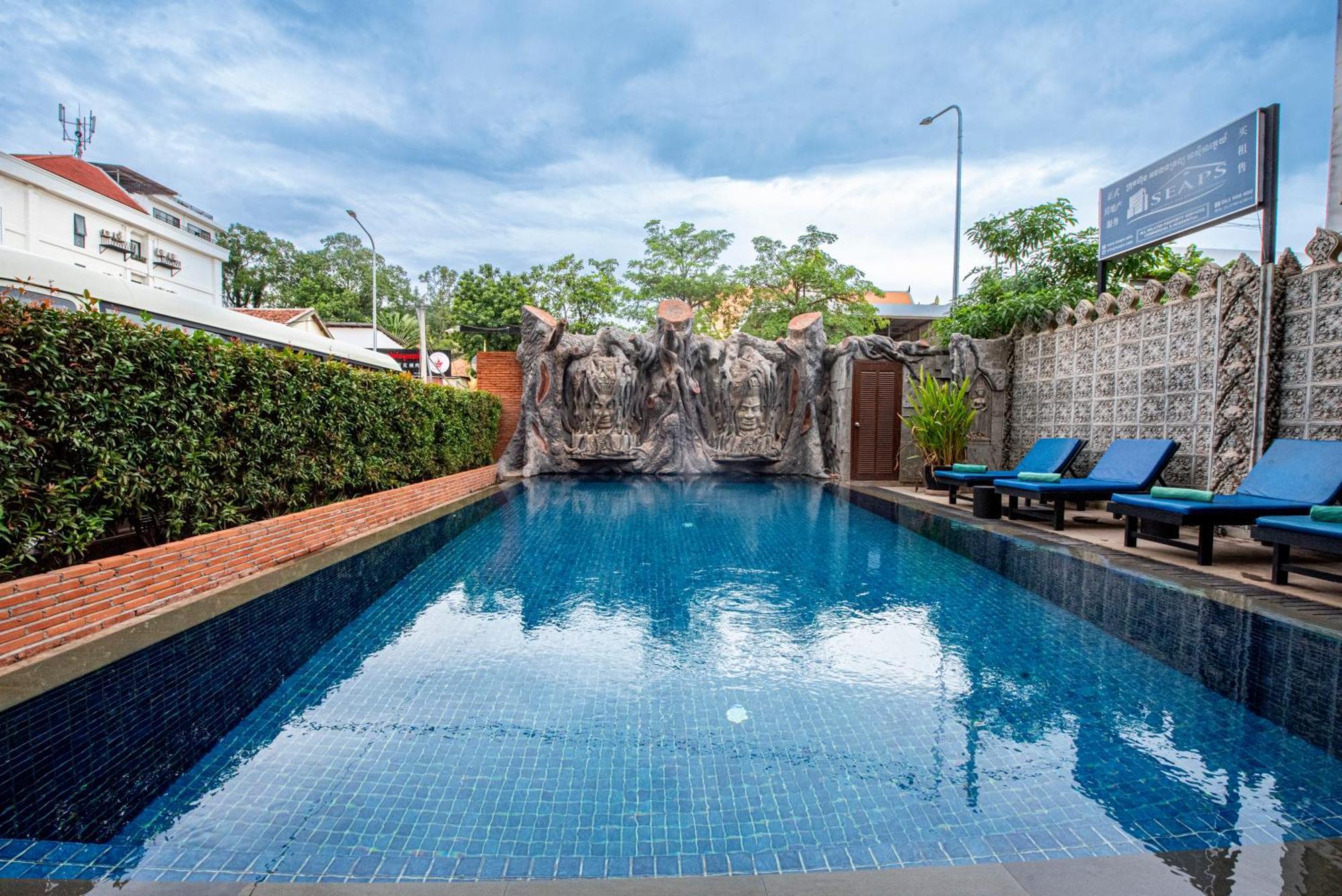 The Suite By Royal Crown Hotel Siem Reap Exterior foto