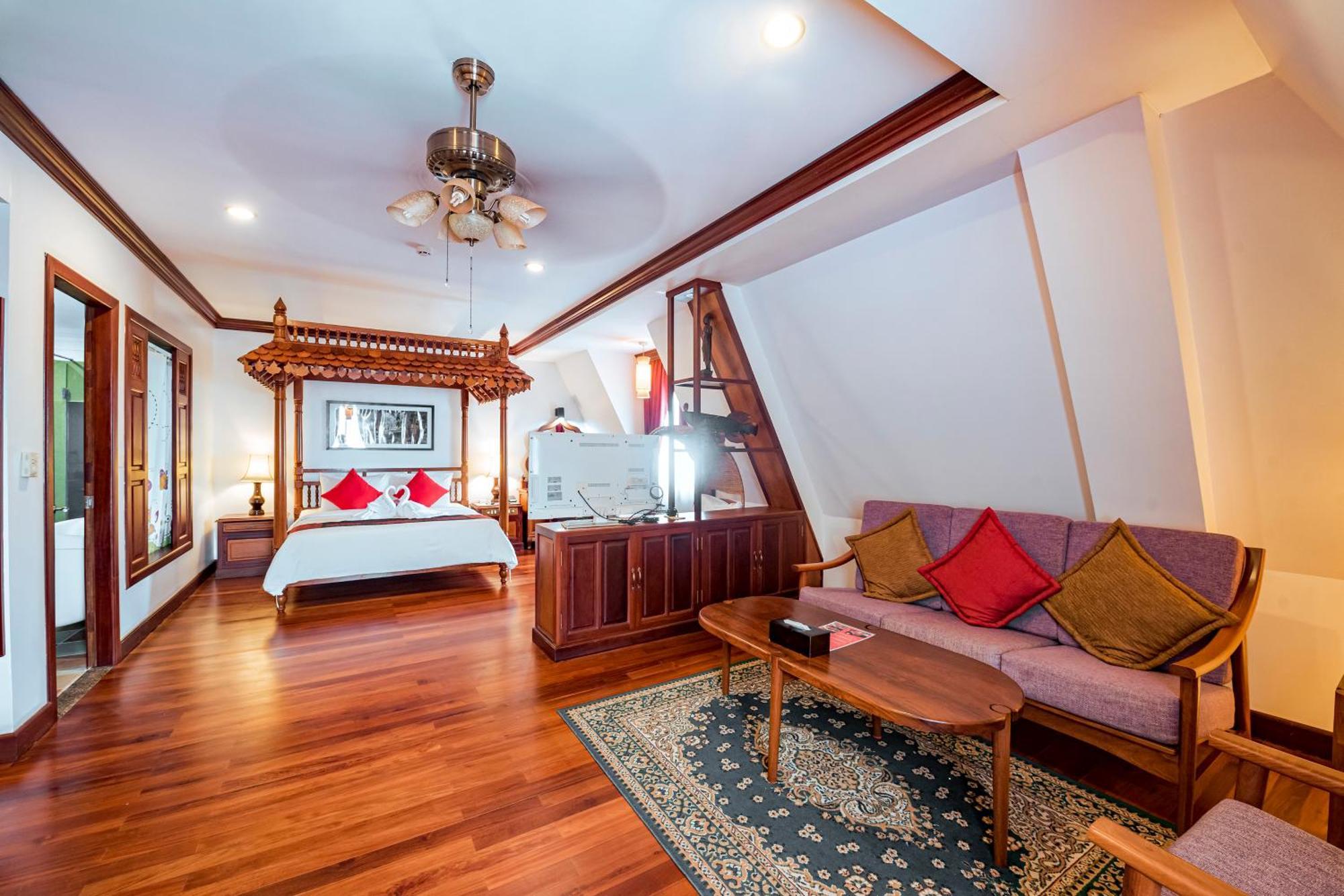 The Suite By Royal Crown Hotel Siem Reap Exterior foto